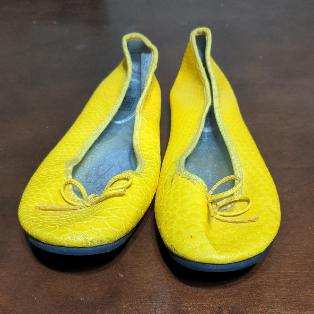 Faded Glory Yellow Flats & Loafers with Rounded Toe and Decorative Bow